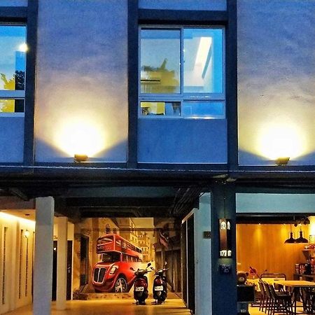 177 Guest House Nantou Bagian luar foto